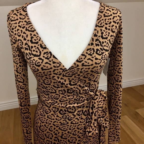 Good American Daynight Long Sleeve Midi Wrap Dress Size 0 (XS) - Picture 3 of 11